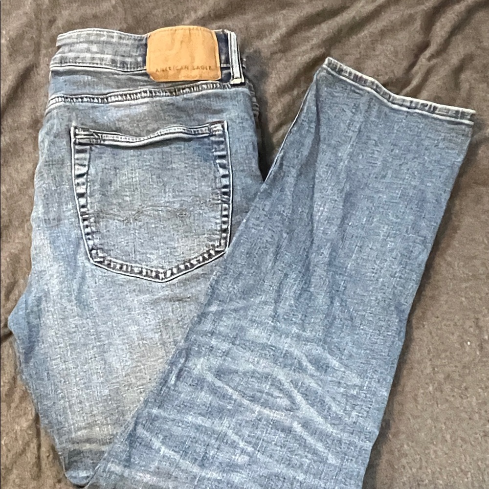 American Eagle Men's Blue Jeans